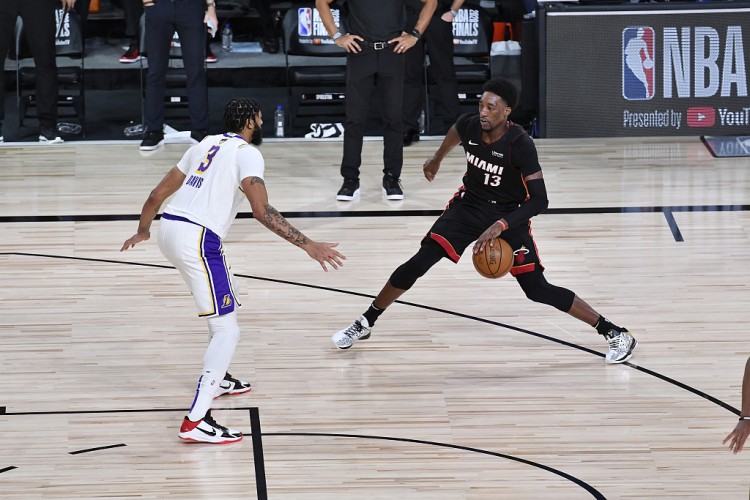 世界赛官网平台-韦德：事情没按预期发生就会被挑刺 比如阿德巴约&amp;湖人园区冠军